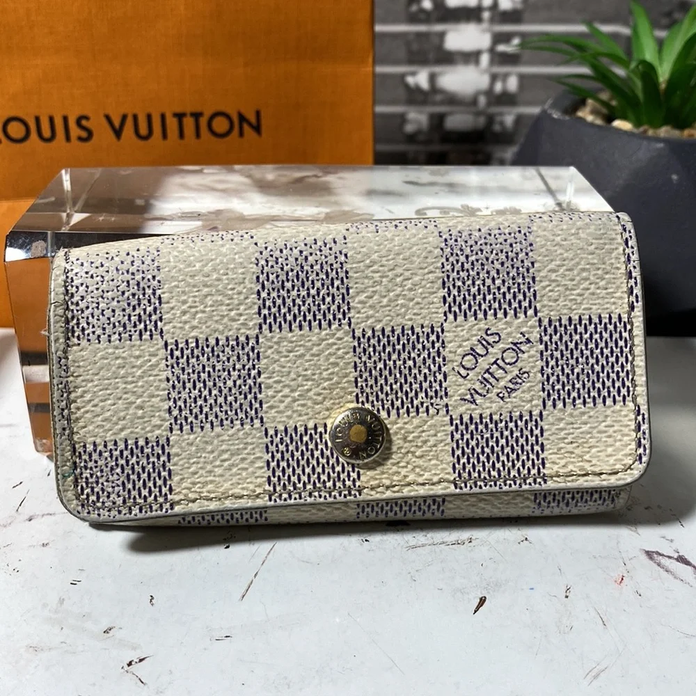 Authentic Louis Vuitton Damier Azur Key Case_4